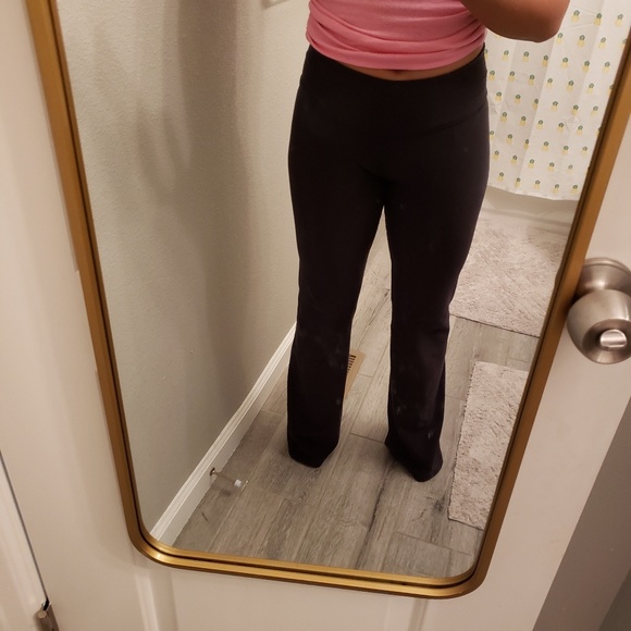 Nike | Yoga Boot Cut- S - Picture 6 of 7